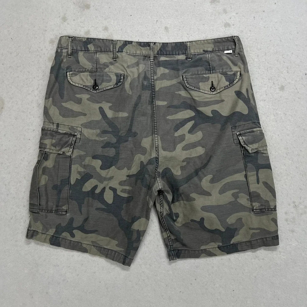 Levis Mens Camo Cargo Shorts Green Brown Camouflage W40 100% Cotton Y2K Style